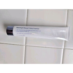 Meaningful Beauty Skin Brightening Decollete Neck Treatment SPF 15 Sealed